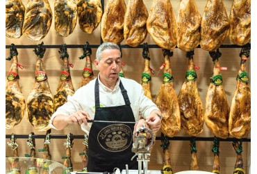 Degustar Jamón Ibérico: Un Arte Culinario